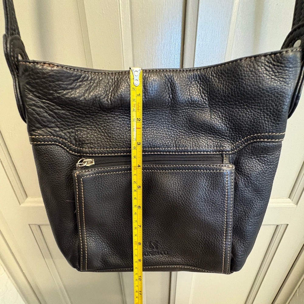 Stone & Co. Black Pebbled Leather Crossbody Purse - Picture 10 of 10
